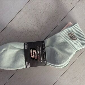 Skechers Light Green Athletic Socks